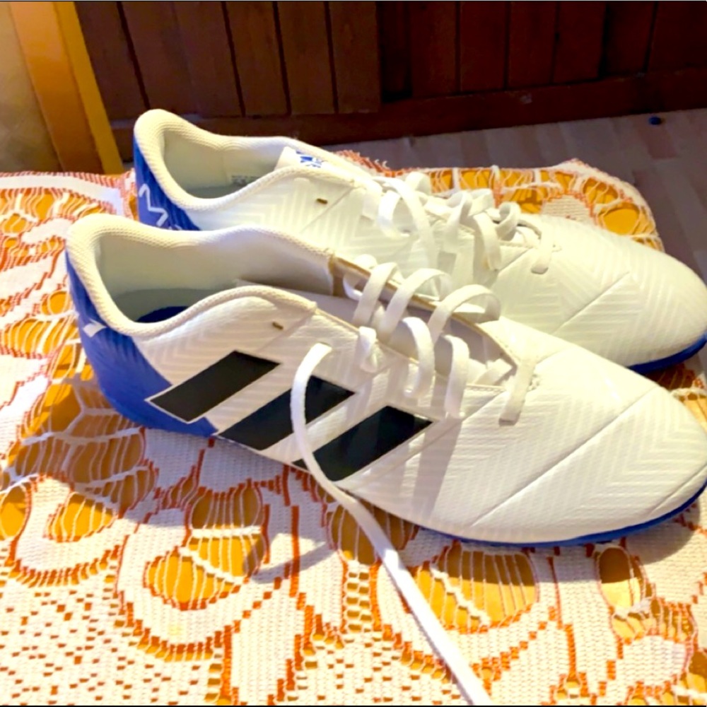 Addidas indoor soccer shoes brand new